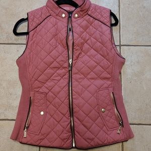 Small, Fitted puffy vest